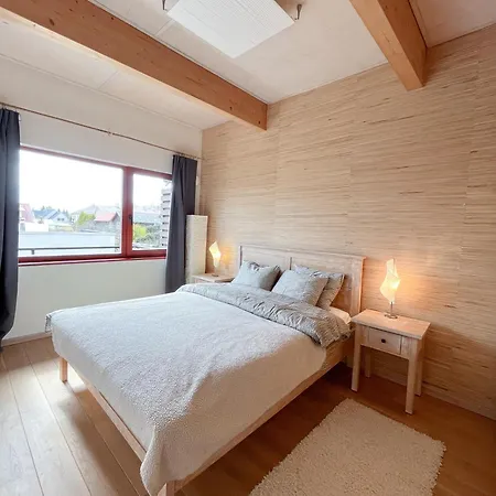 Cozy Seaside With Sauna 아파트 *